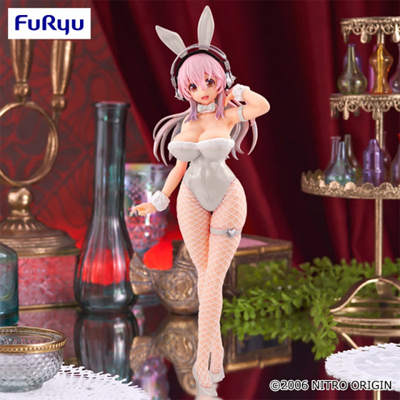 Super Sonico Bicute Bunnies White Figure Furyu